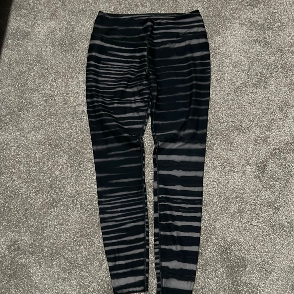 Nike Tie Dye Stripe Leggings